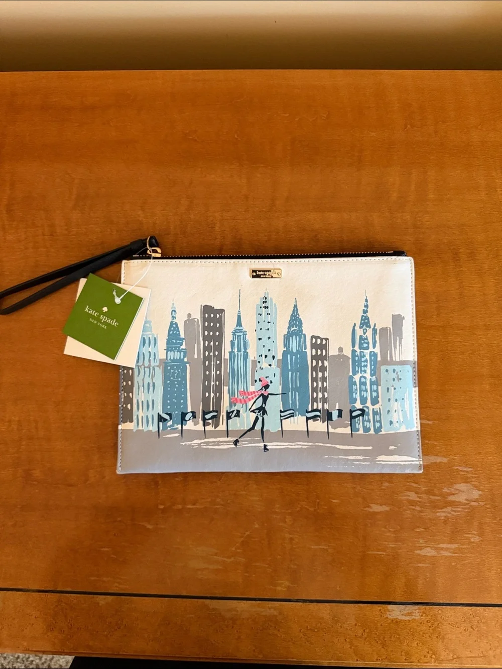 NWT kate spade Blue, White & Gray NYC City Skyline Wristlet